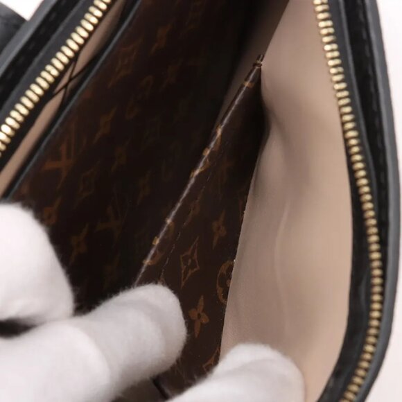 LV Trunk Petite Malle Crossbody Bag - FOR LIVE SHOW LISTING - Picture 8 of 9